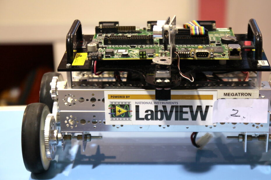 Advantages of LabVIEW Over MATLAB